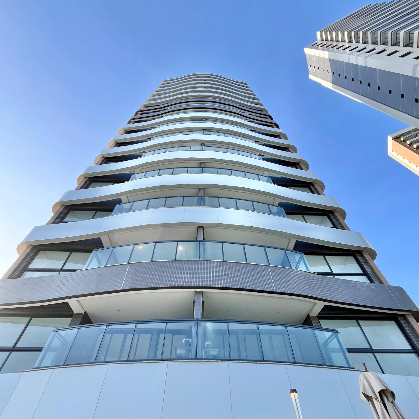 Apartamento para Venda em Salvador, Jaguaribe, 1 dormitório, 1 suíte, 1 banheiro, 1 vaga